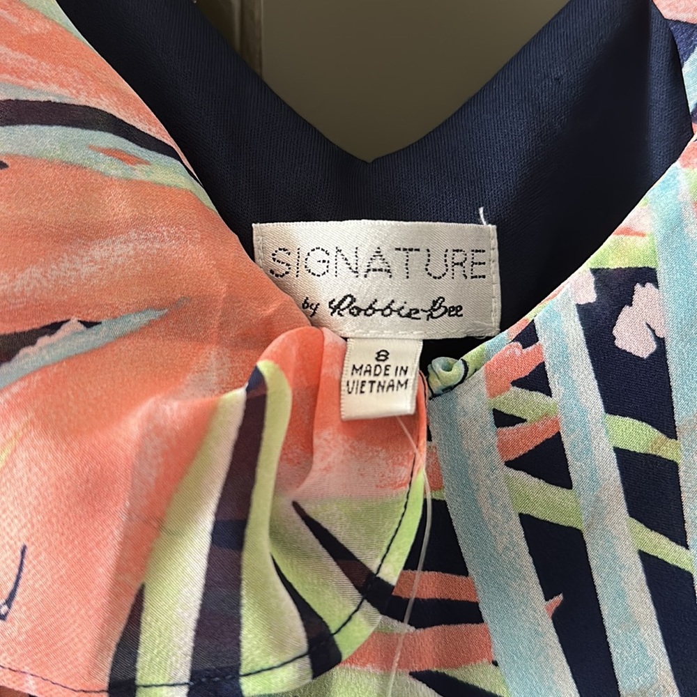 Signature by Robbie Bee size 8 dress. Blue, green, pink and navy in color - Picture 3 of 3